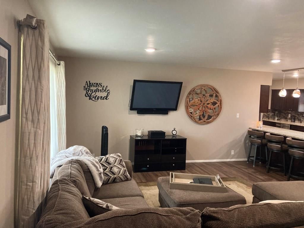 2333 E. Jackson N/A — photo 2