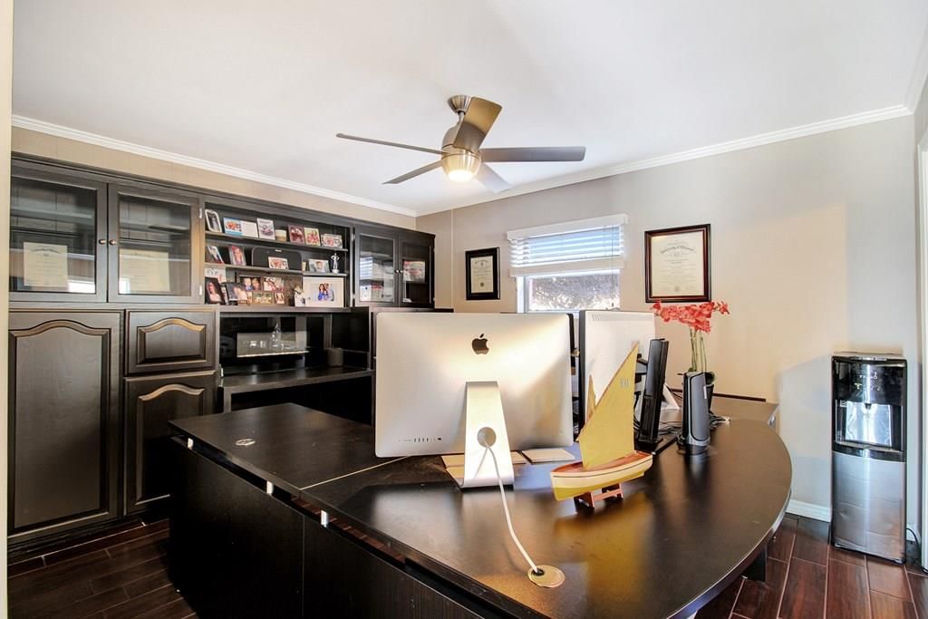 613 Willowbrook N/A — photo 32