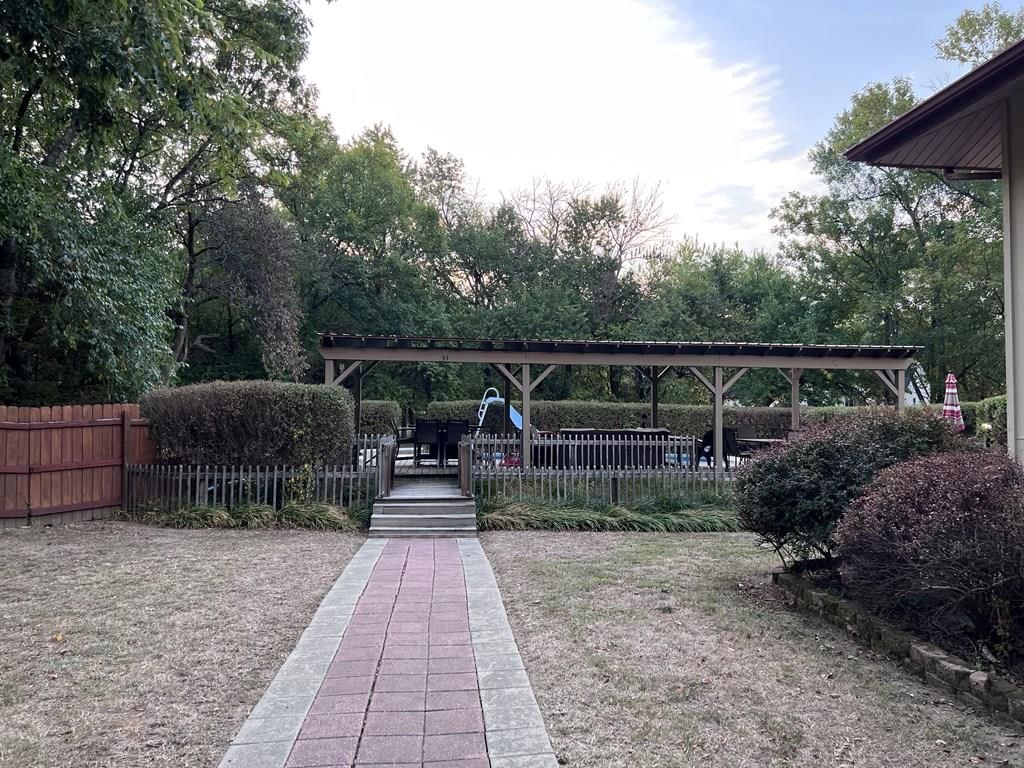 613 Willowbrook N/A — photo 34