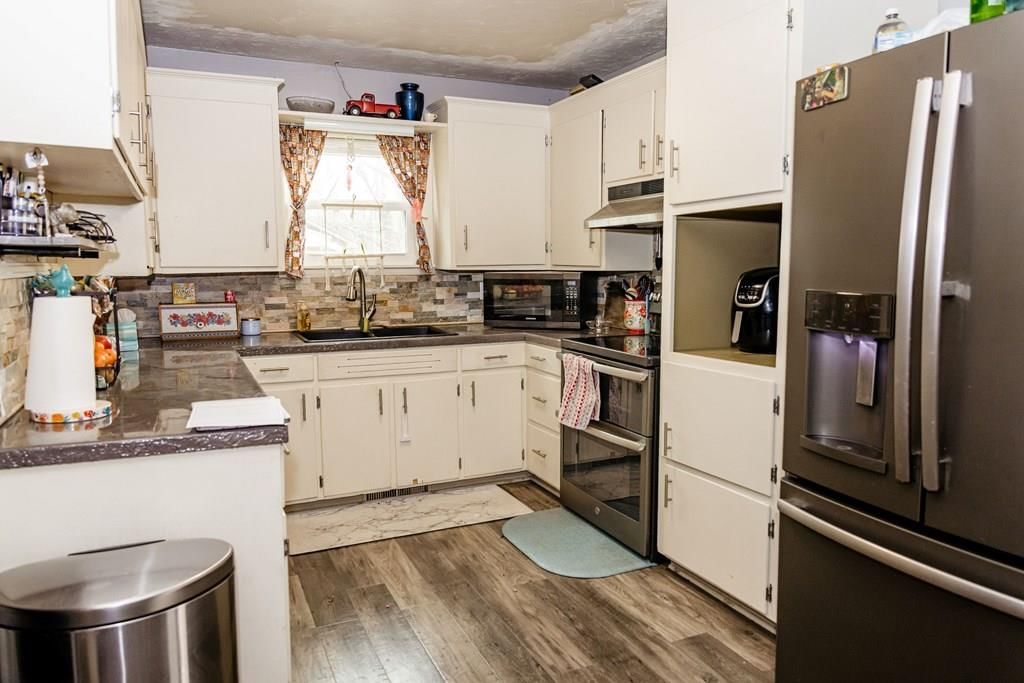1023 N 18th Place — photo 5