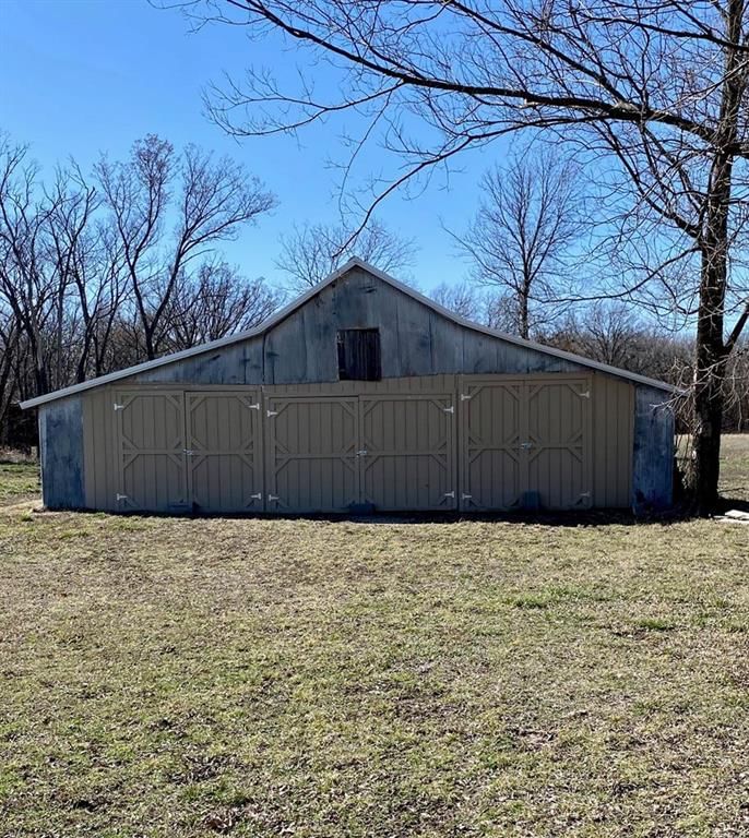 2085 Xavier Road — photo 28