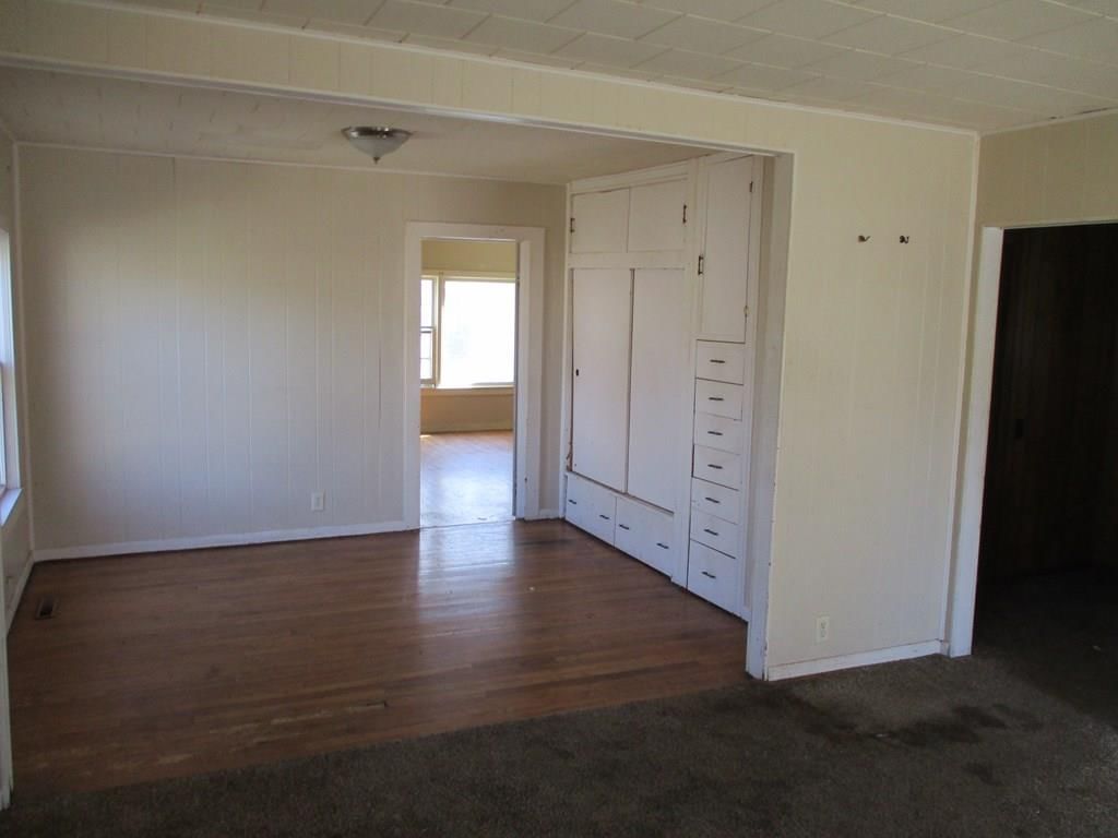 310 N California N/A — photo 11