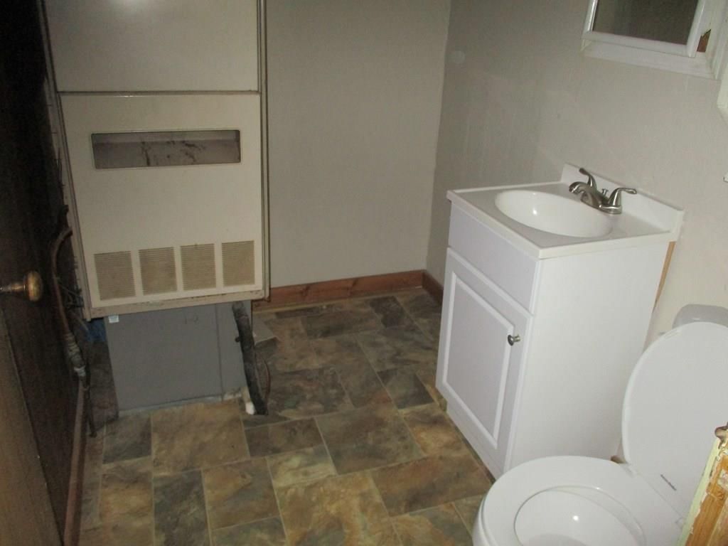 310 N California N/A — photo 18
