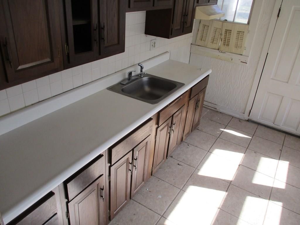 310 N California N/A — photo 22
