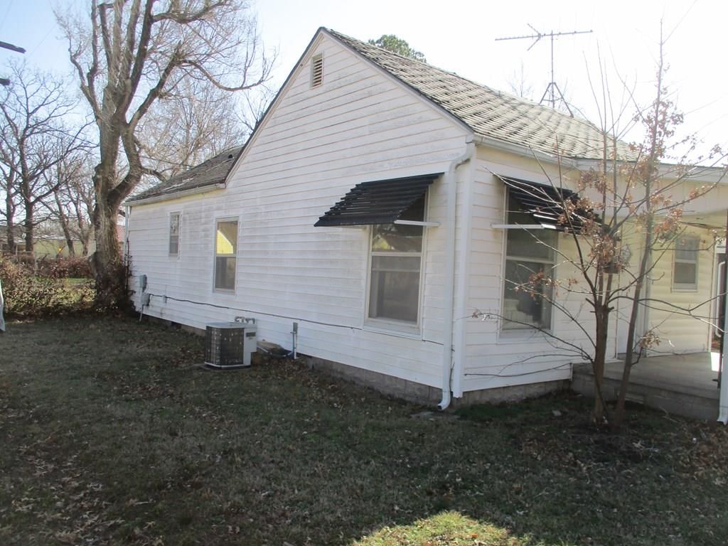 310 N California N/A — photo 9