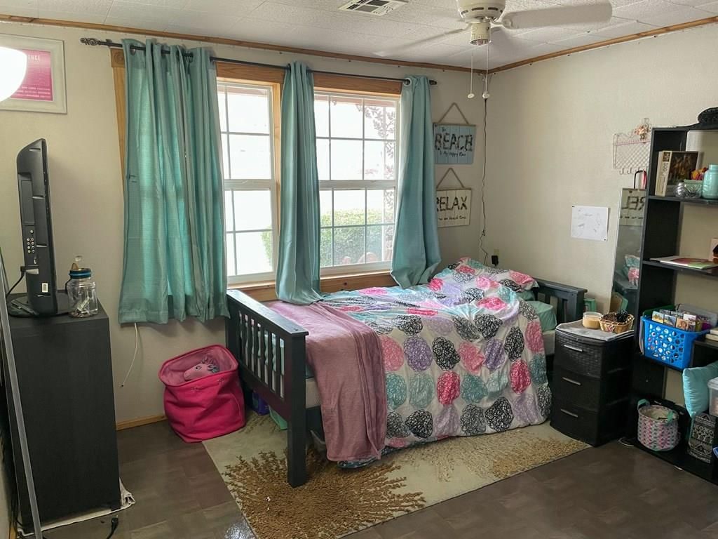1511 Catalina Street — photo 15