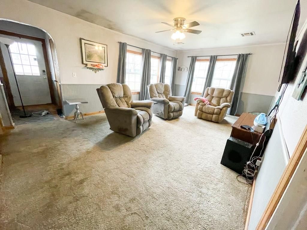 1511 Catalina Street — photo 3