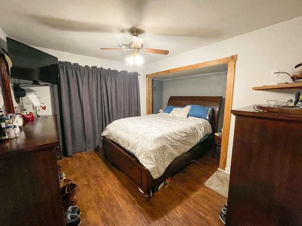 1511 Catalina Street — photo 4