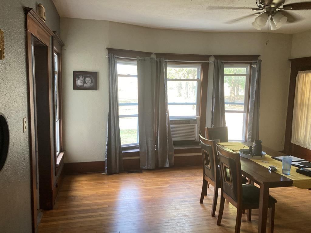 103 S Lincoln N/A — photo 31