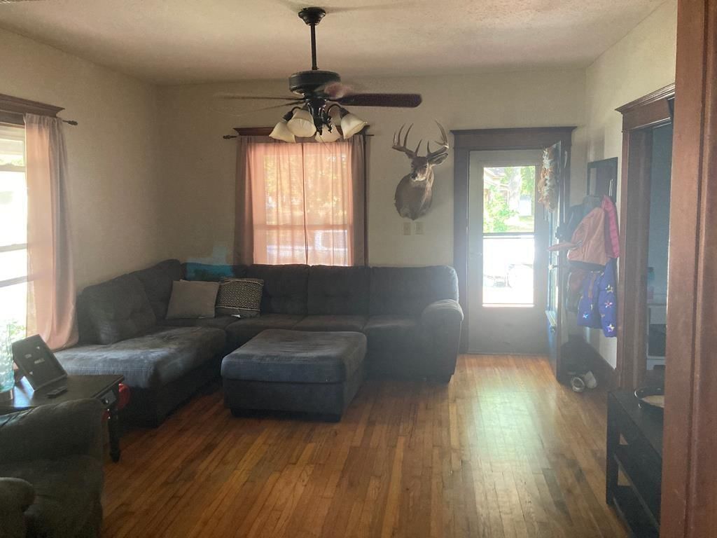 103 S Lincoln N/A — photo 37