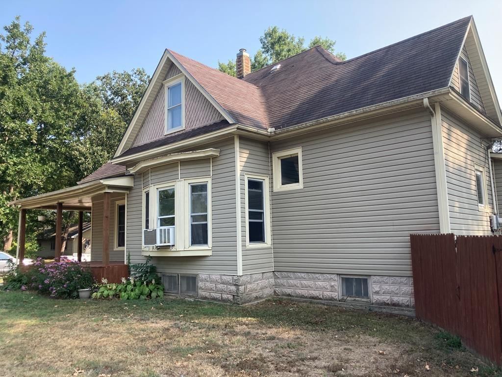 103 S Lincoln N/A — photo 5