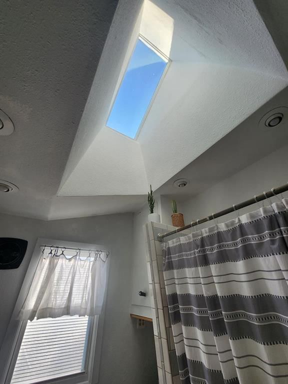 206 S 8th Street — photo 11