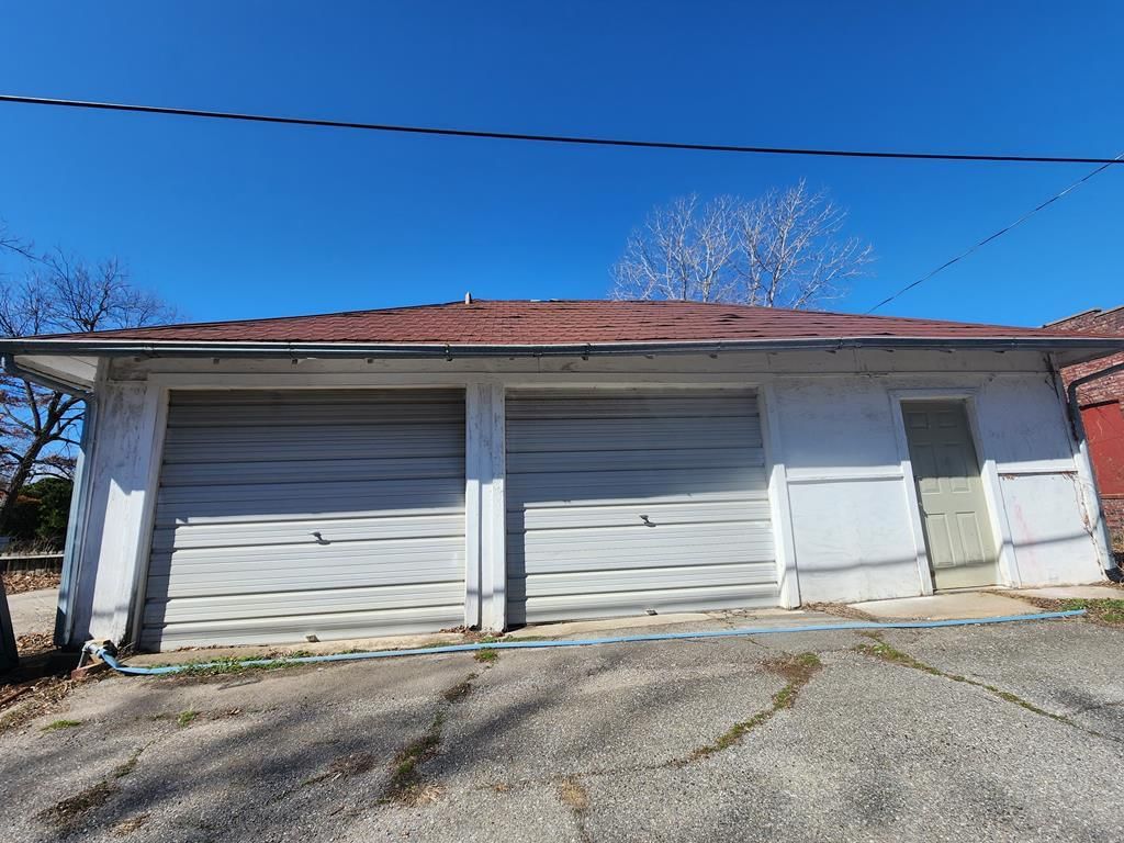 206 S 8th Street — photo 21
