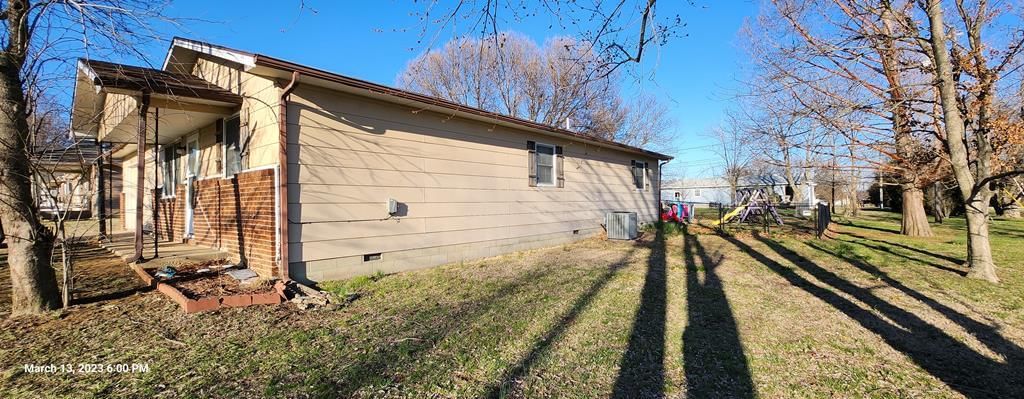 203 N Morrill Street — photo 15