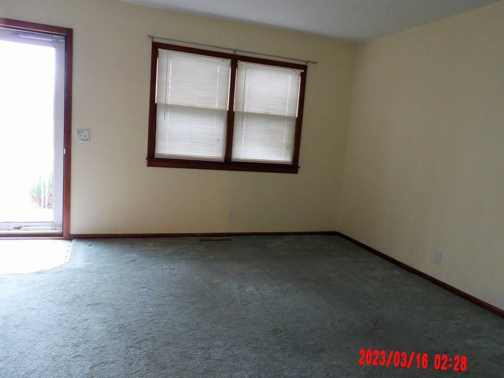 527 E Garfield N/A — photo 9