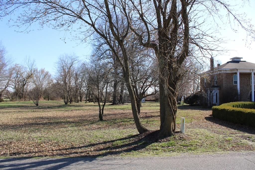 1000 E Maple N/A — photo 11