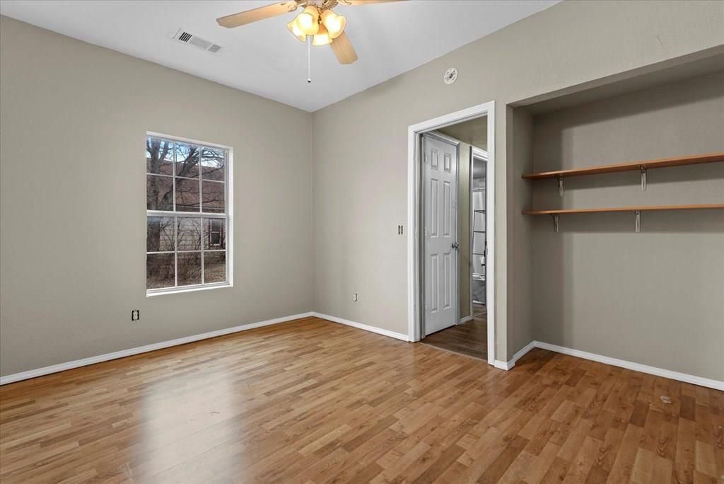 712 N Wood N/A — photo 17