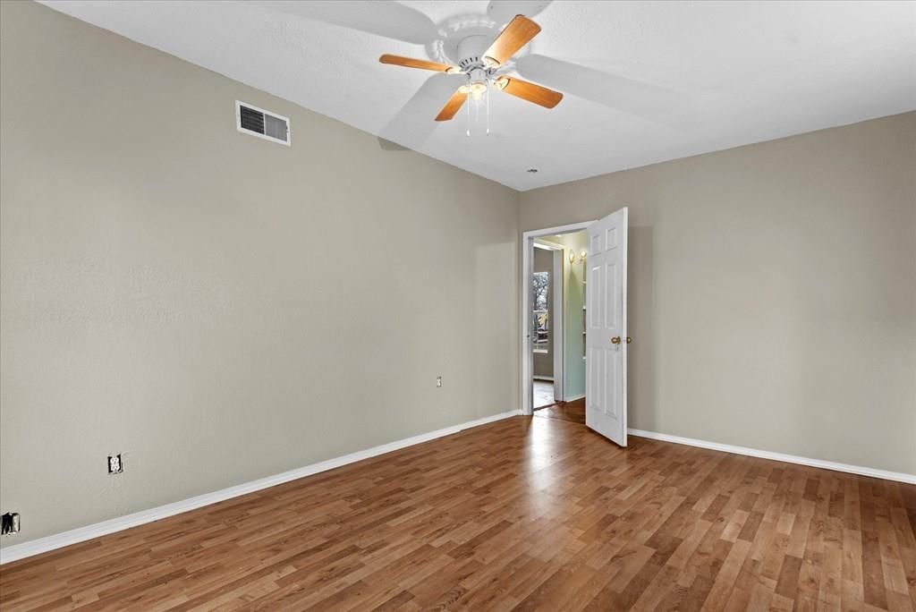 712 N Wood N/A — photo 22
