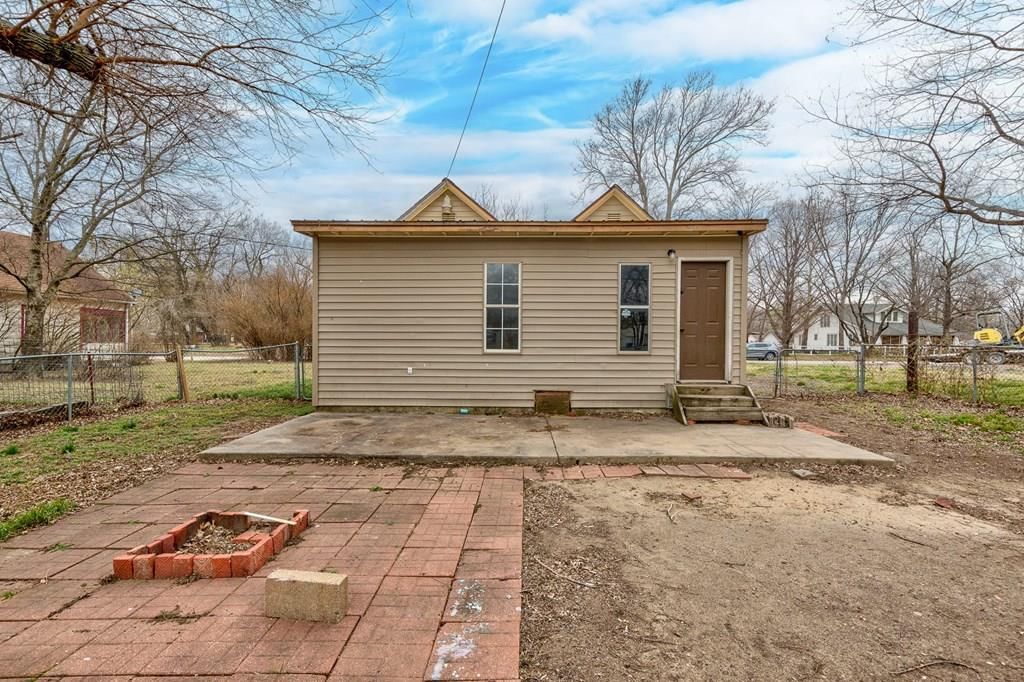 712 N Wood N/A — photo 25