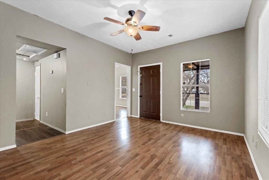 712 N Wood N/A — photo 5