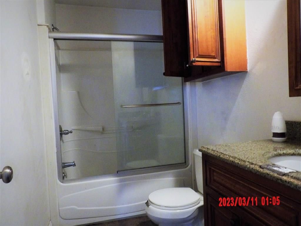 422 Kansas Drive — photo 11