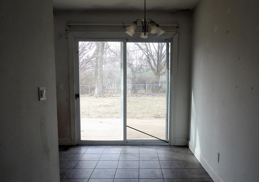 422 Kansas Drive — photo 13