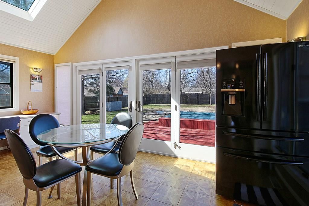 2911 Johnston Road — photo 8
