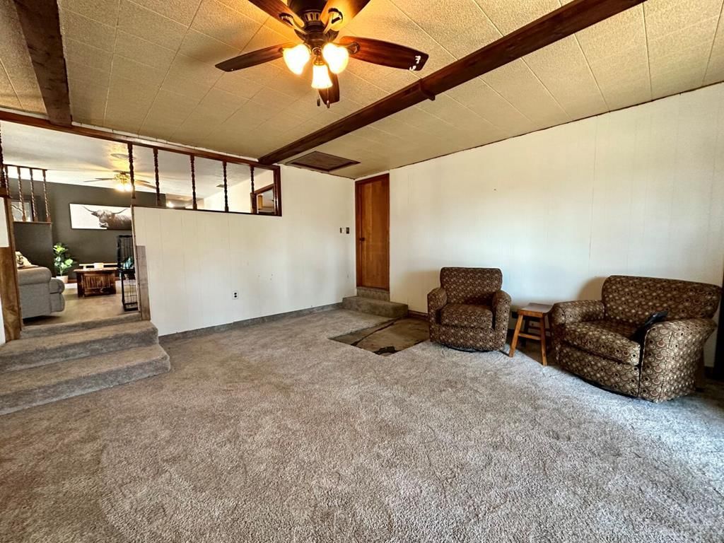 1016 W 10th Street — photo 15