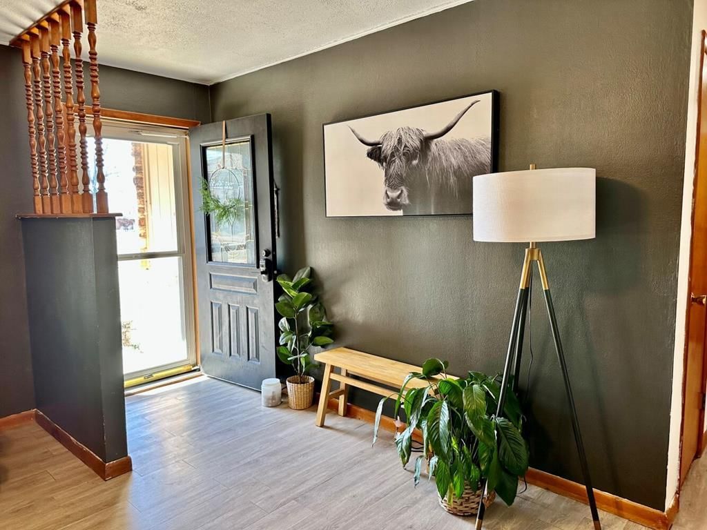 1016 W 10th Street — photo 6