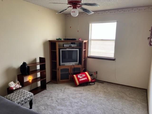 508 Hollywood Avenue — photo 36