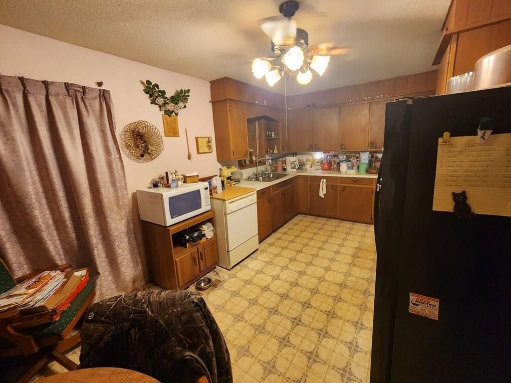 1401 SW Black Jack N/A — photo 30
