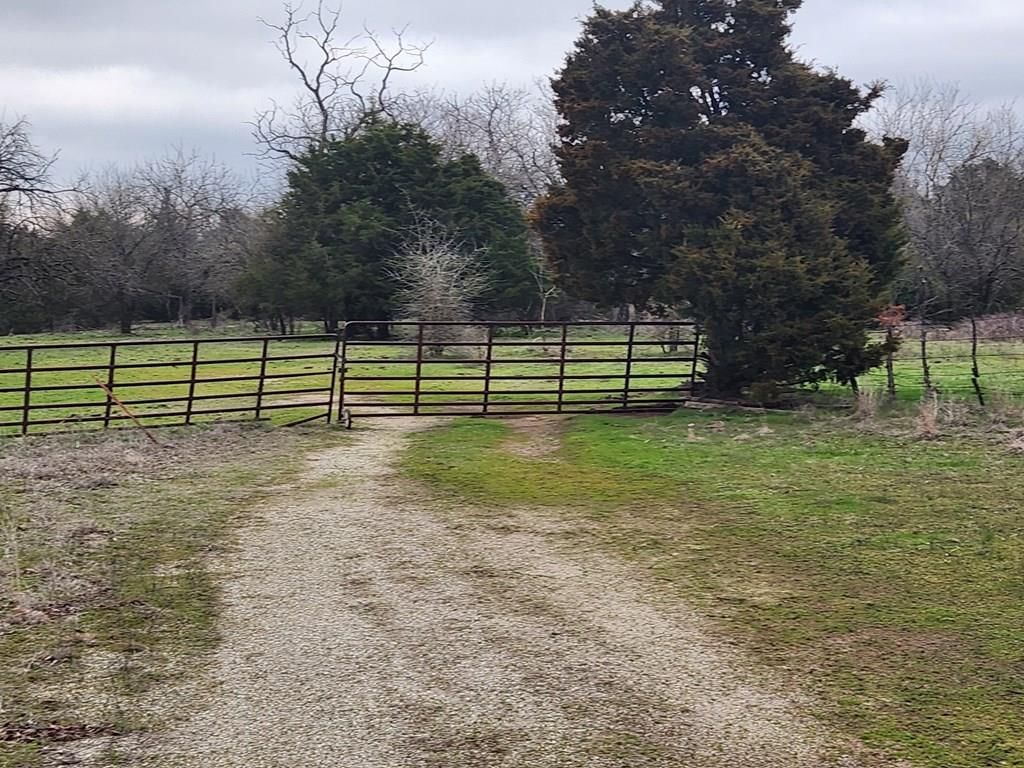 1401 SW Black Jack N/A — photo 9