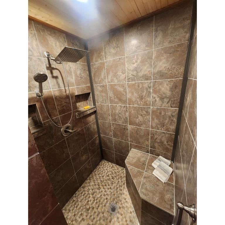 112 Lamont Street — photo 22