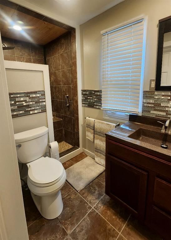 112 Lamont Street — photo 24