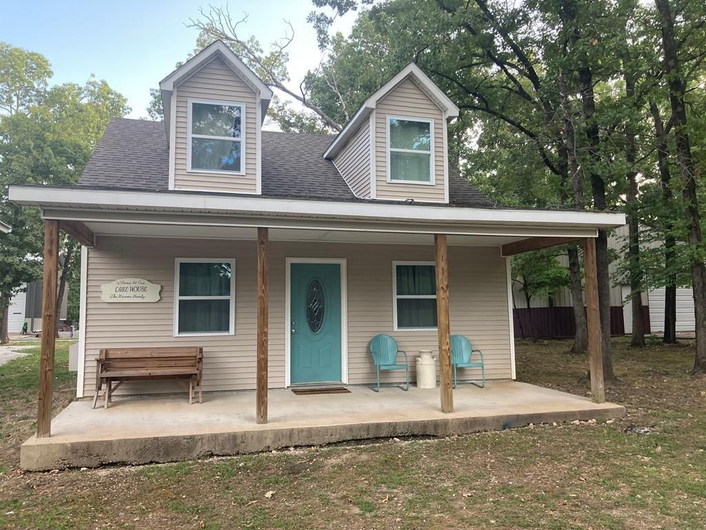 453730 Osage Avenue — photo 2