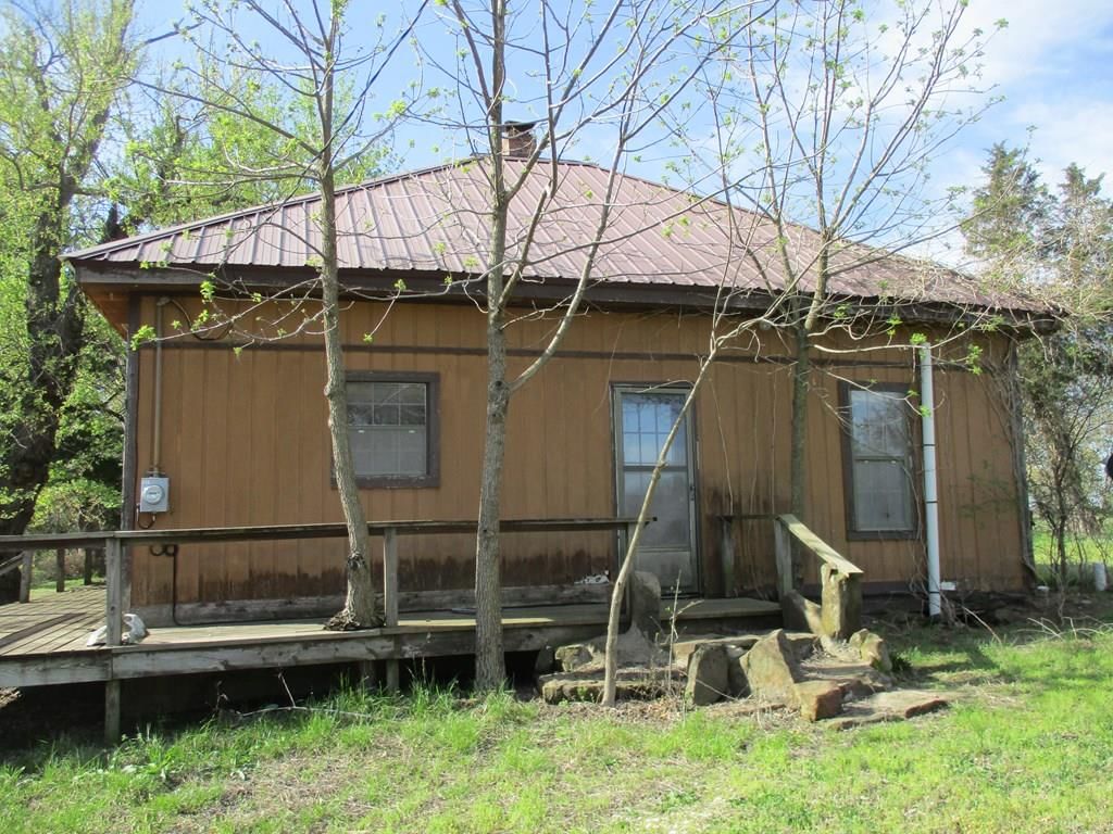 755 SE Greenlawn Road — photo 11