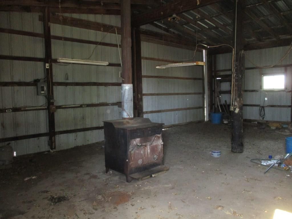 755 SE Greenlawn Road — photo 32