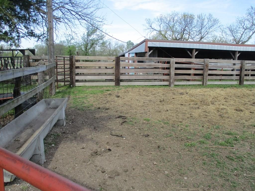 755 SE Greenlawn Road — photo 43
