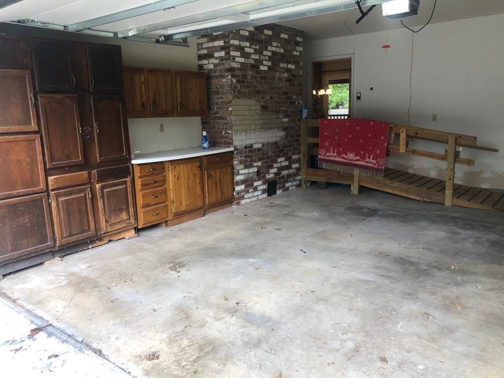 216 S Pine N/A — photo 17