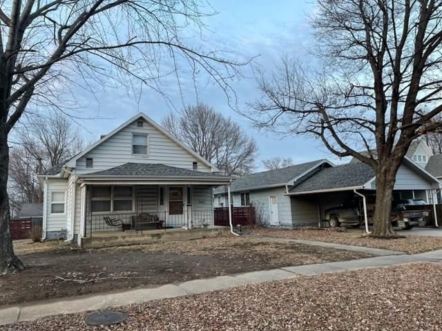 305 W Bell N/A — photo 3
