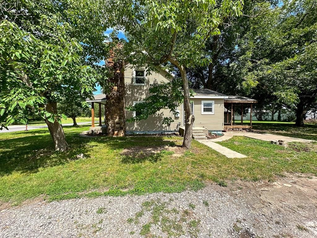 902 E Washington N/A — photo 12