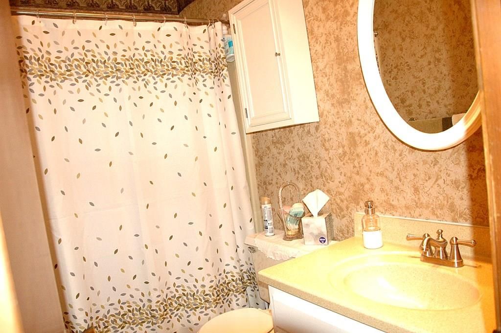 3210 Clark Avenue — photo 14