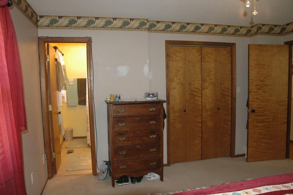 3210 Clark Avenue — photo 17