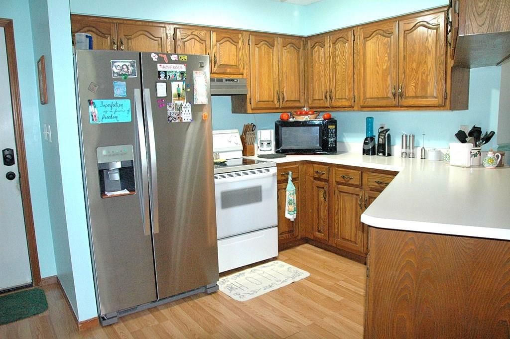 3210 Clark Avenue — photo 6