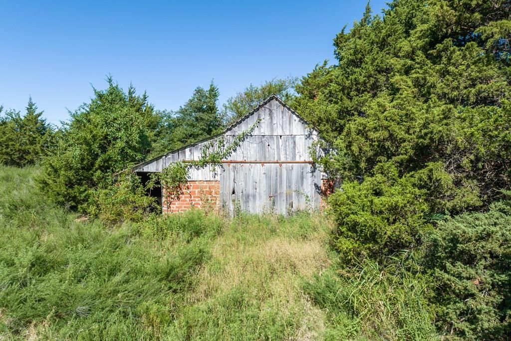 2490 Native Road — photo 4