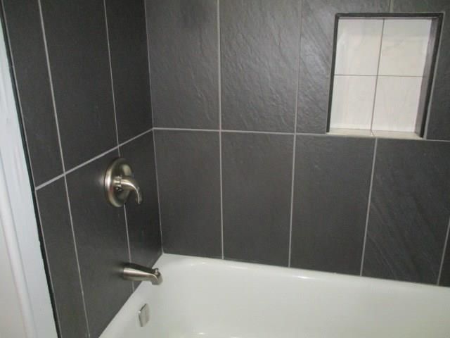 302 Warwick Street — photo 15