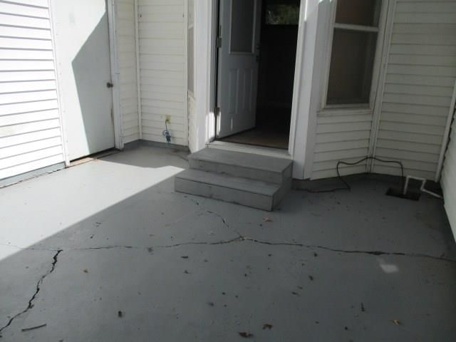 302 Warwick Street — photo 22