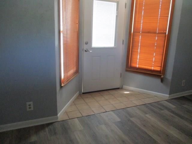 302 Warwick Street — photo 5