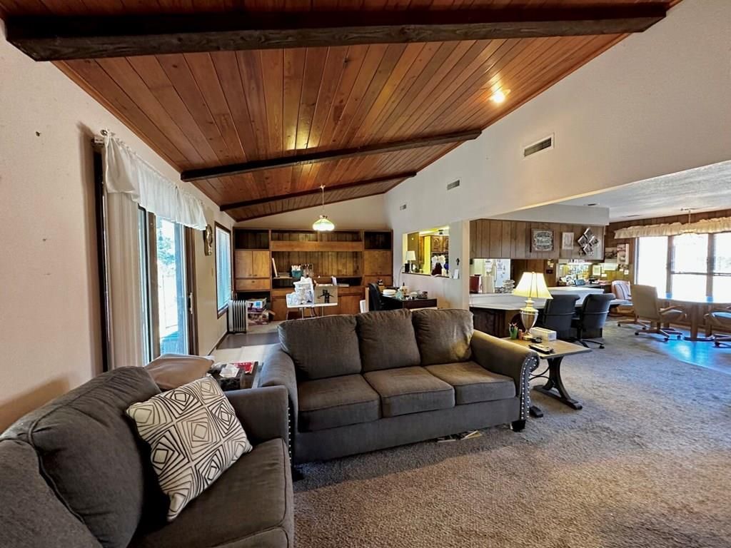 21235 Lakewood Lane — photo 21
