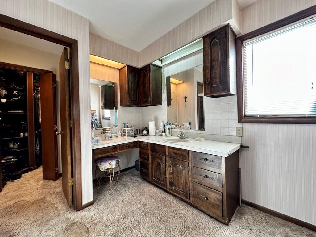 21235 Lakewood Lane — photo 31